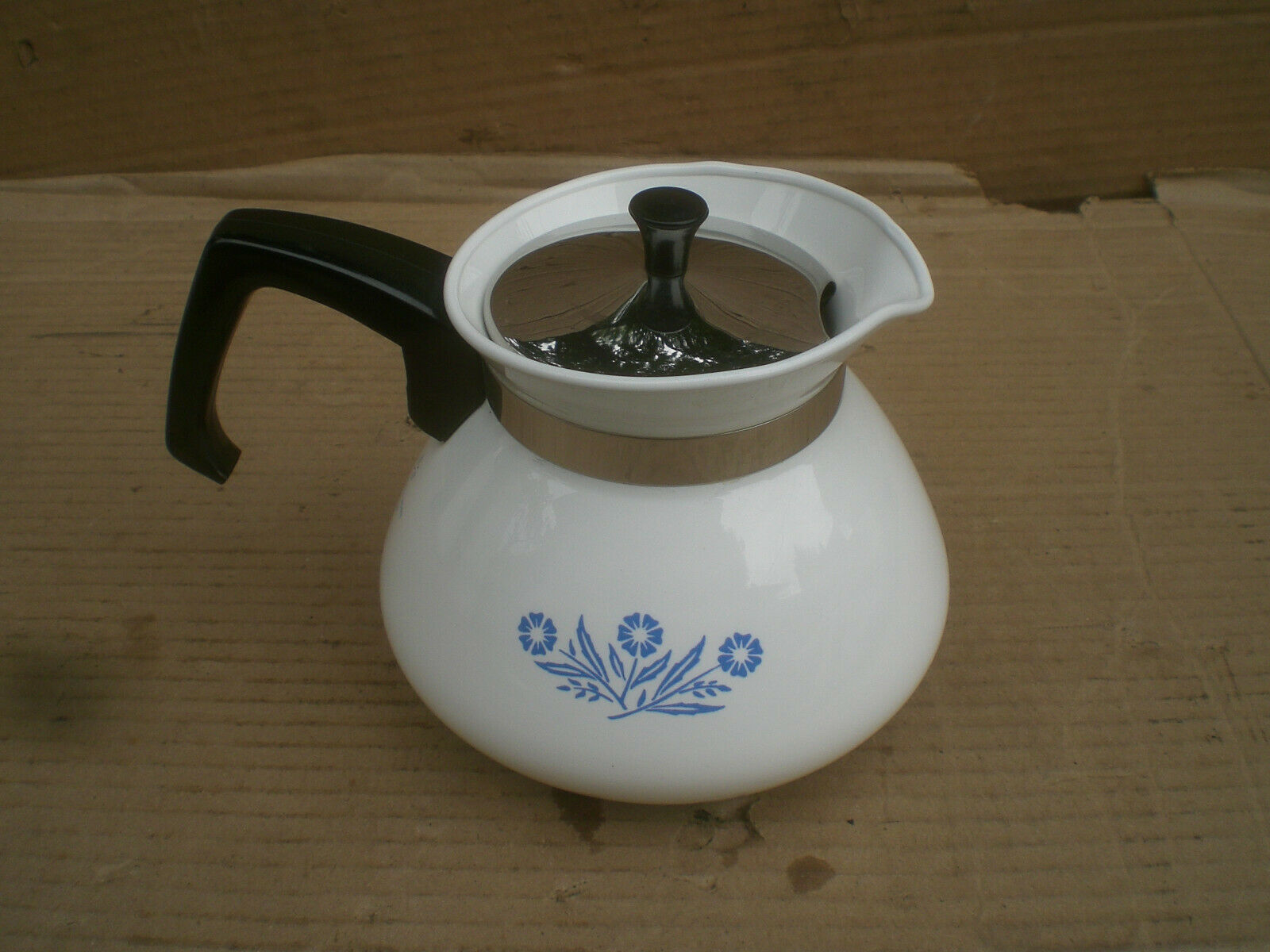 Vintage Corning Ware Teapot Cornflower Blue  6 Cup