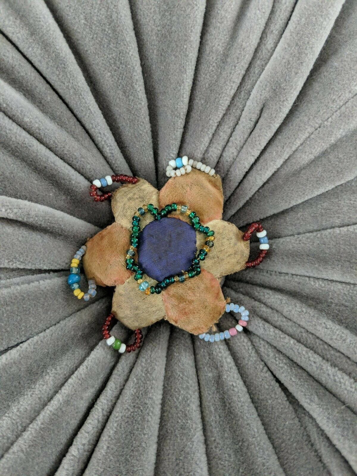 Antique Iroquois Native American Whimsey Beaded Silk Velvet Star Pin Cushion